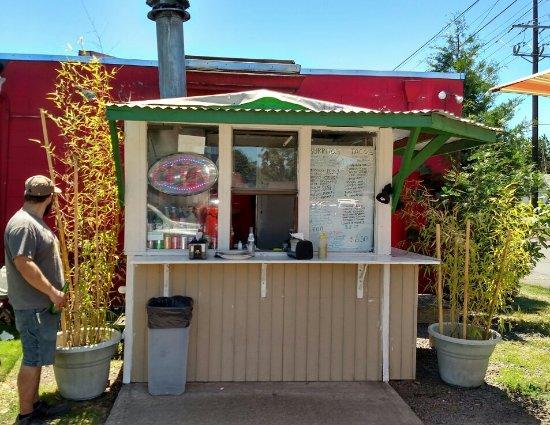 Taqueria El Trenecito